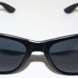 New Fashionable Unisex Classic Lightweight Black Sunglasses